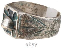 Pendentif en forme de casque Stahlhelm de la Seconde Guerre mondiale avec épée, insigne de l'armée, troupes d'assaut allemandes