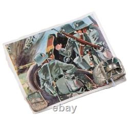 Pendentif en forme de casque Stahlhelm de la Seconde Guerre mondiale avec épée, insigne de l'armée, troupes d'assaut allemandes