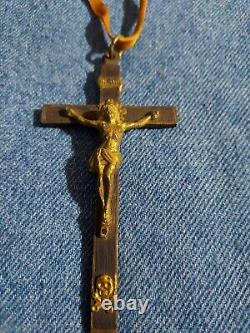 Pendentif pectoral croix crucifix de l'officier de l'armée allemande Wehrmacht de la Seconde Guerre mondiale antique