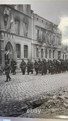 Photo du Corps des transmissions de l'armée américaine de la Seconde Guerre mondiale : prisonniers allemands, Zerbst, Allemagne, 63e division d'infanterie