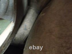 Poche à outils allemande de la Seconde Guerre mondiale avec un insigne de la 5e armée américaine peint dessus