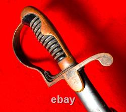 Sabre d’officier de l’armée allemande du début de la Seconde Guerre mondiale avec fourreau assorti Carl Eickhorn Solingen