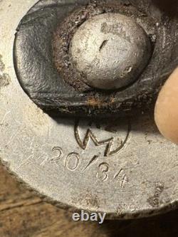 Sangle de harnais de gourde allemande RZM en cuir et bouchon en aluminium M6 20/34 daté de 1934 – Seconde Guerre mondiale