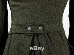 Seconde Guerre Mondiale Armée Allemande Autres Ranks Greatcoat Avec Collier Vert Foncé