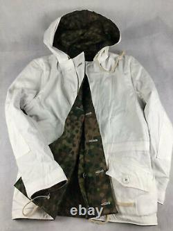 Taille S Manteau de camouflage pois Dot44 de l'armée allemande de la Seconde Guerre mondiale et parka réversible blanche d'hiver.