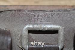 Trousse de premiers secours médicale datée de la Seconde Guerre mondiale avec contenu, bandage de blessure de l'armée.