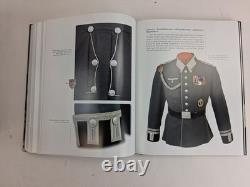 Uniformes de Parade de l'Armée Allemande de la WWII WAFFENROCK Signés par Curley & Stewart 1ère Édition